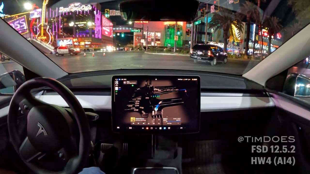 FSD 12.5.2 - Insane Traffic and Closed Roads on Las Vegas Strip during UFC Fight at Sphere