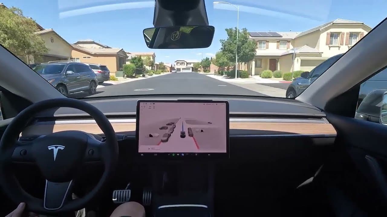 FSD Beta 10.12.2 takes me to pick up my grocery order