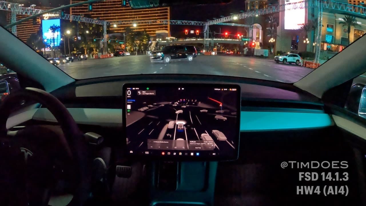 FSD 14.1.3 - Las Vegas Strip - First Impressions and Improvements