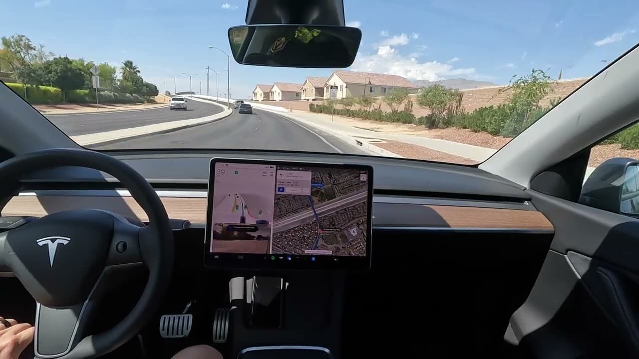 FSD Beta 10.69.1.1 - School Zones, Roundabout, Construction on the way to AutoZone